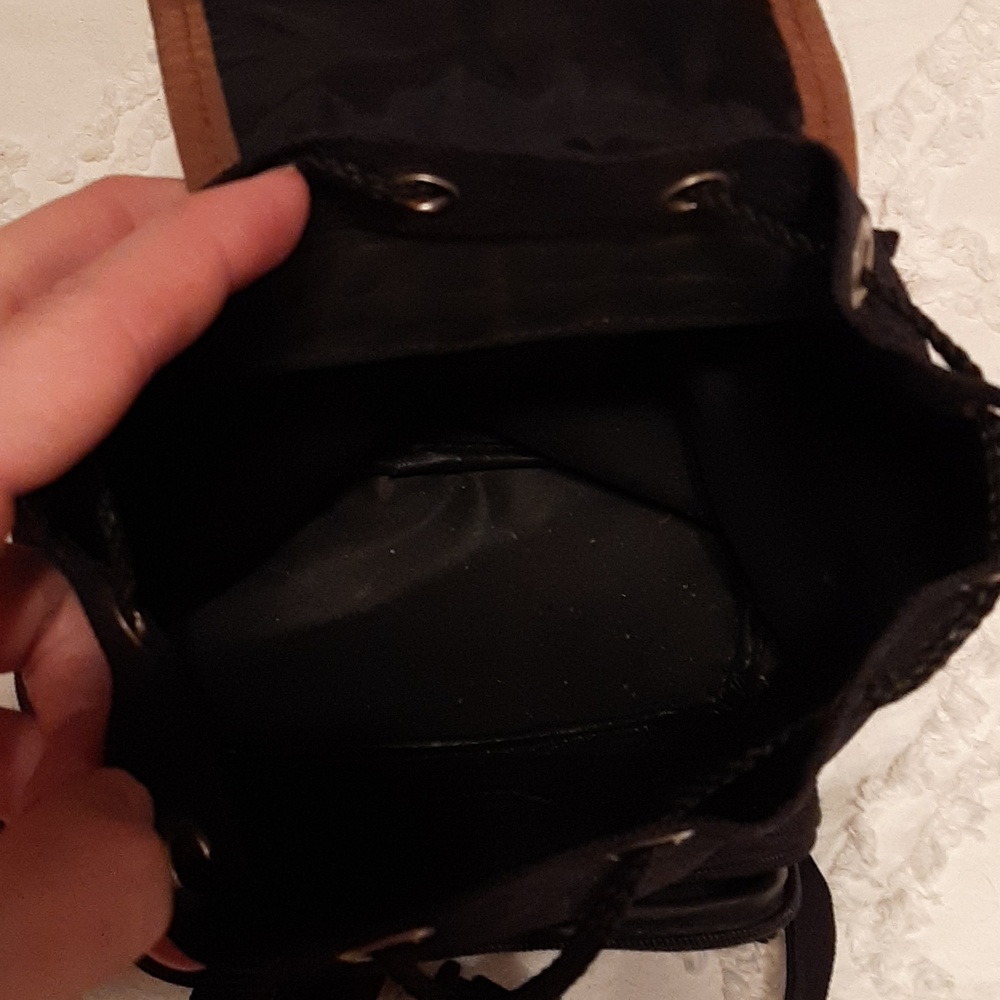 1990s erra mini backpack in black - Picture 7 of 11